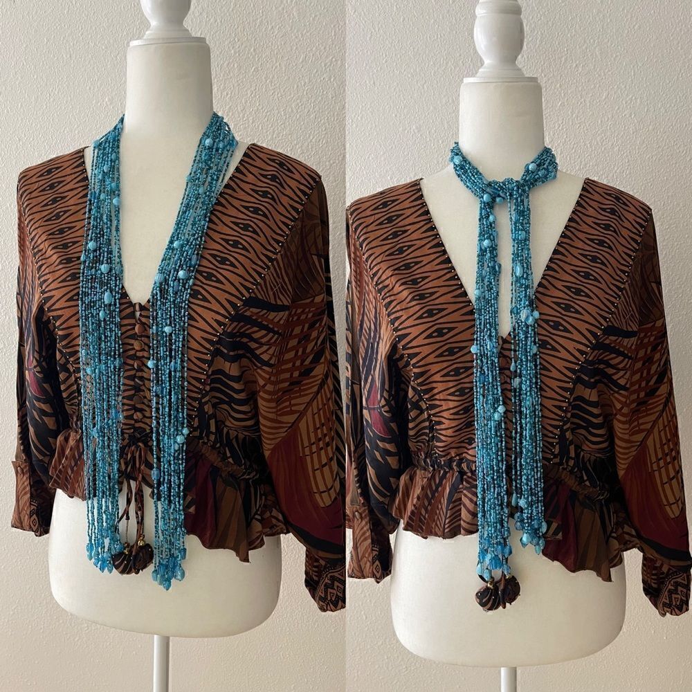 Vintage bolo necklace glass beans
